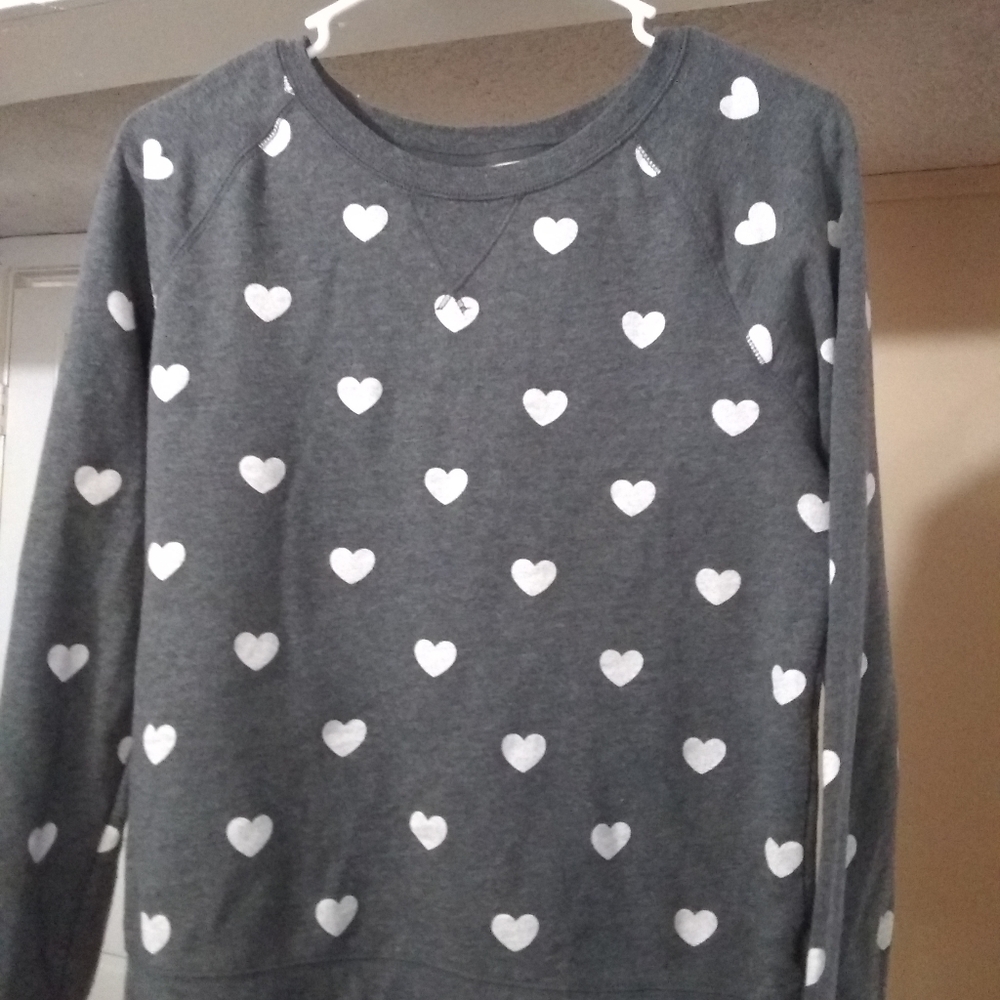 Mossimo Supply Co. Gray heart sweater